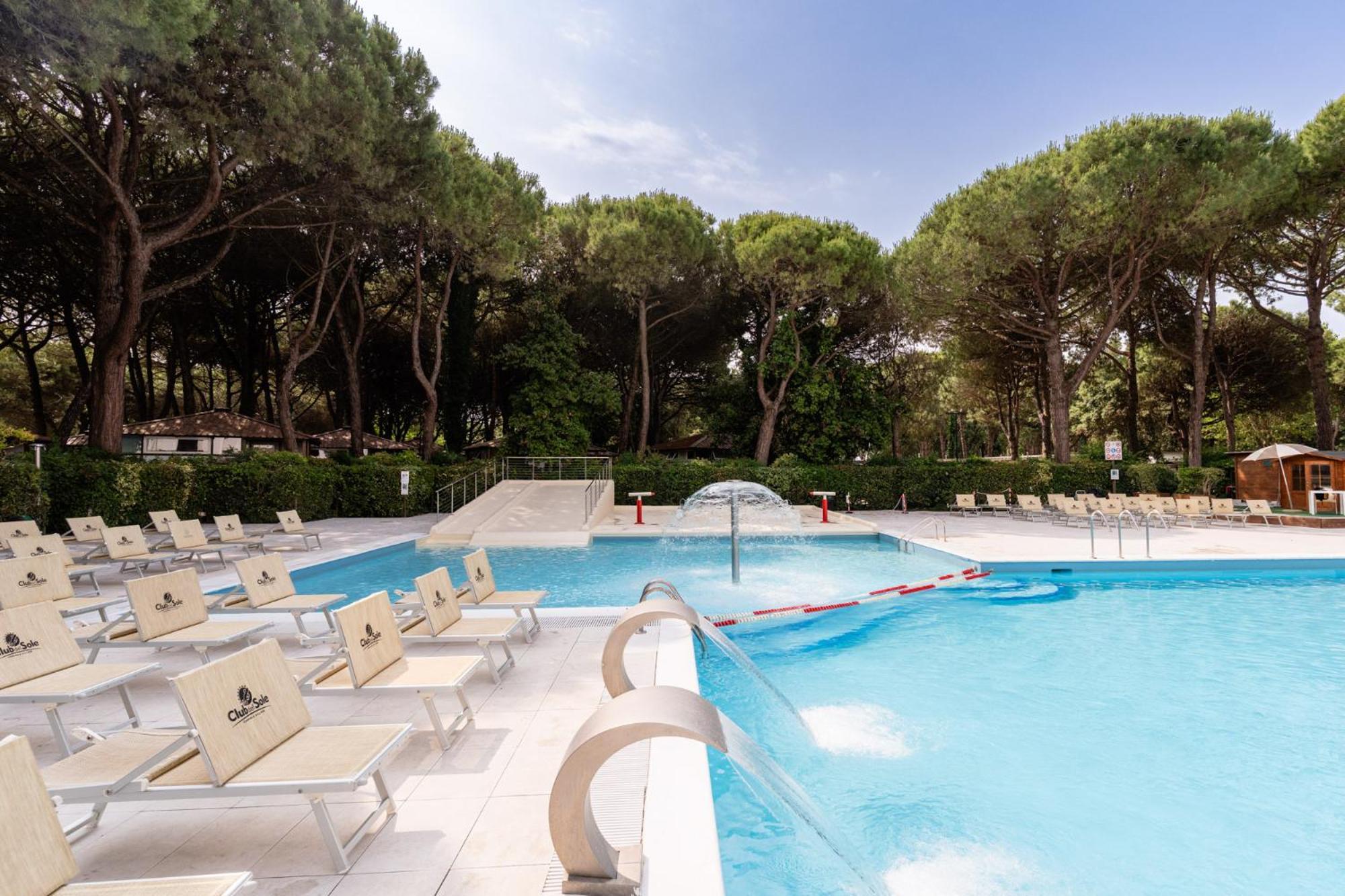 Mare Family Village 3*